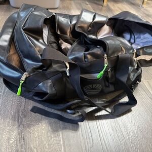 Tobiq duffel backpack